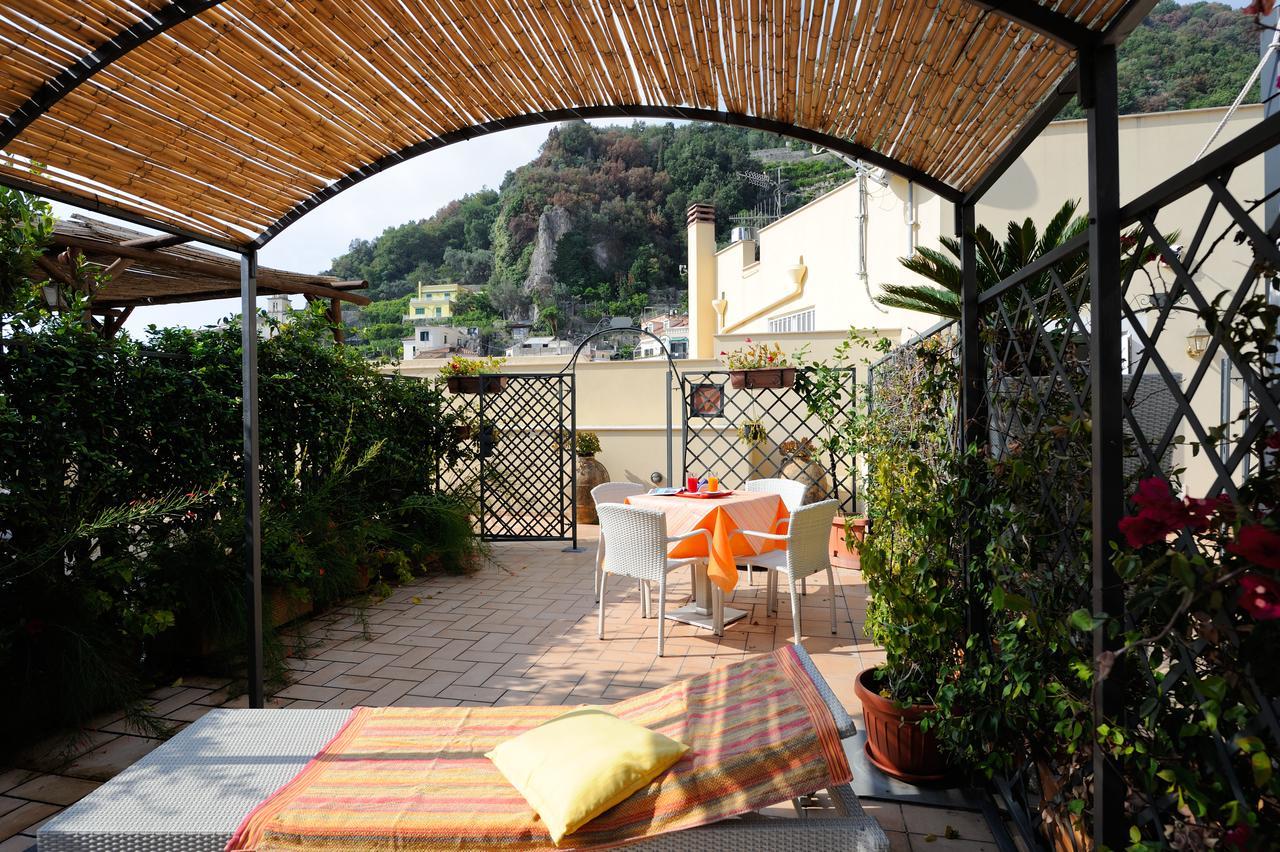 Sharon House Acomodação com café da manhã Amalfi Exterior foto